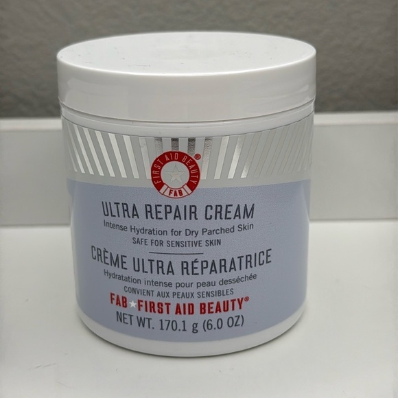 First Aid Beauty Ultra Repair Cream Intense Hydration NEW Full Size (6 oz) - Picture 3 of 4